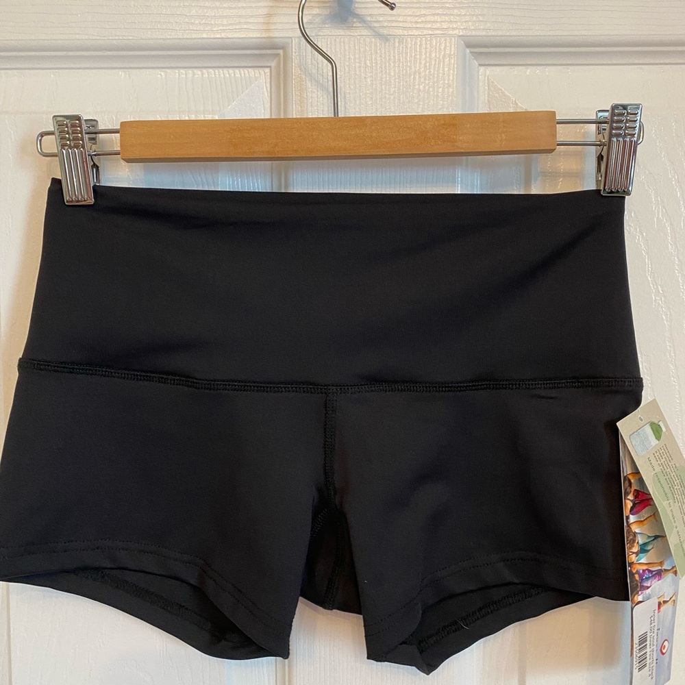 NWT  Inner Fire soul shorts Size 4 Canadian made, recycled from water bottles!